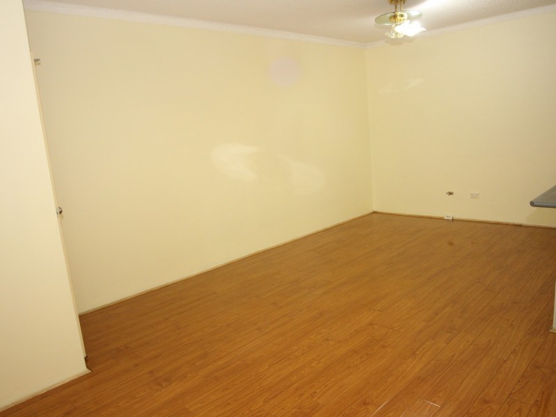 18/7-9 Drummond Street, Warwick Farm NSW 2170