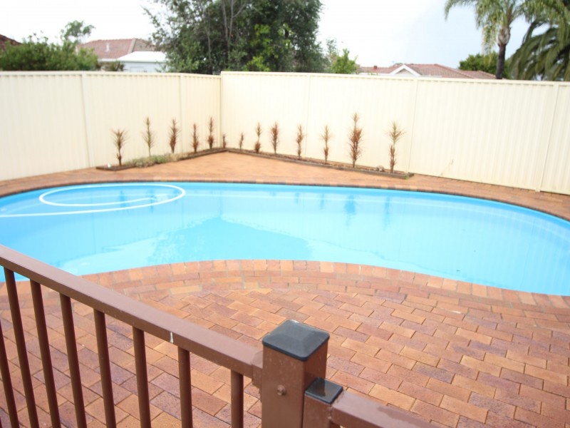 22 Mercedes Road, Ingleburn NSW 2565