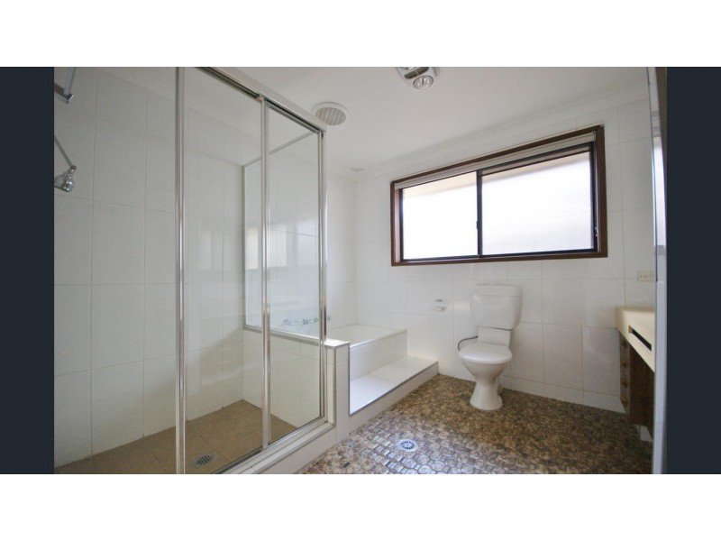 5 Canna Place, St Andrews NSW 2566