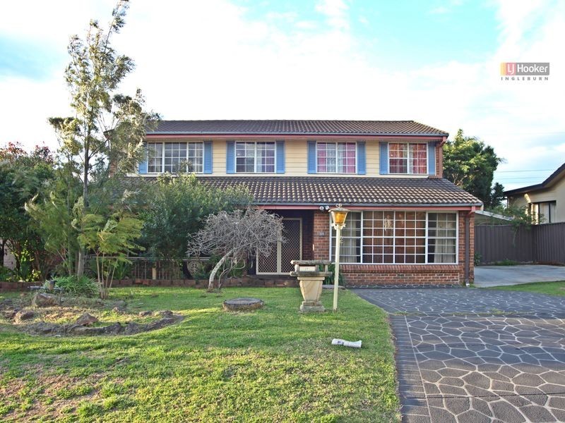 22 Fergusson St, Glenfield NSW 2167
