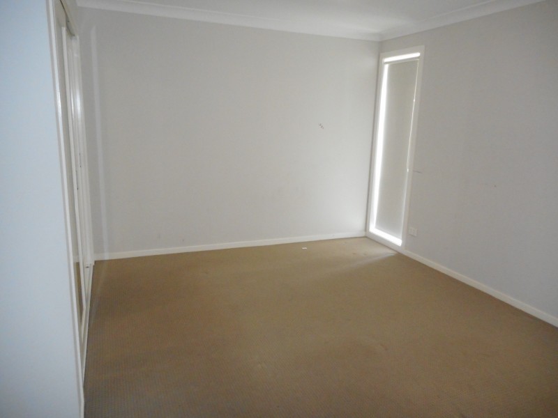 6 Perisher Circuit, Minto NSW 2566