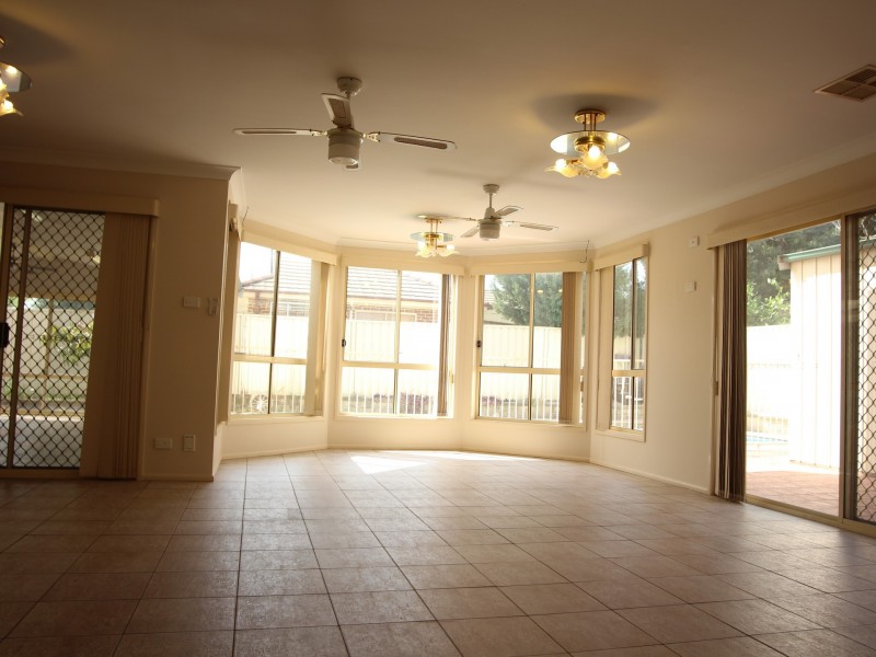 5 William Campbell Ave, Harrington Park NSW 2567