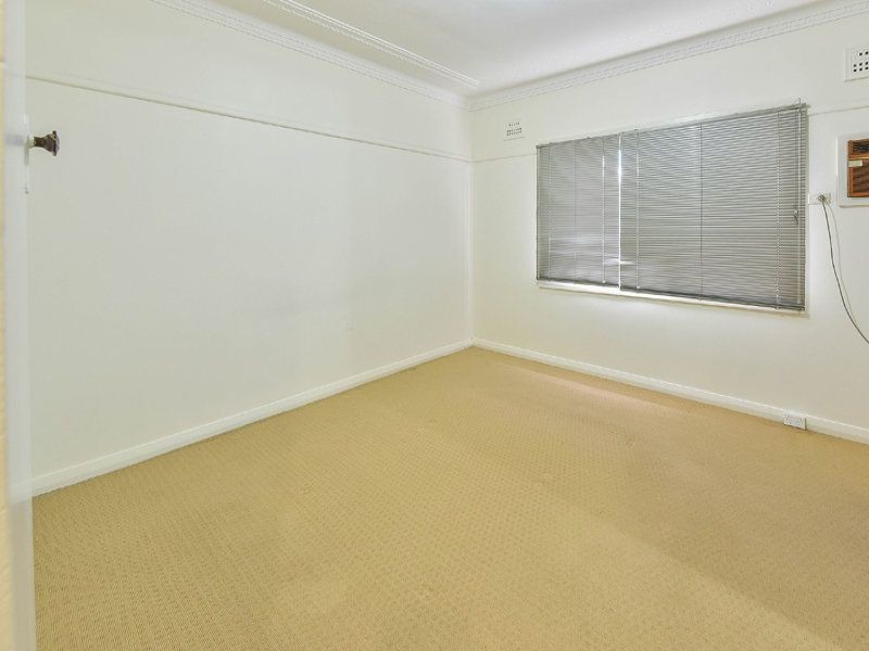 51 Pembroke Road, Minto NSW 2566