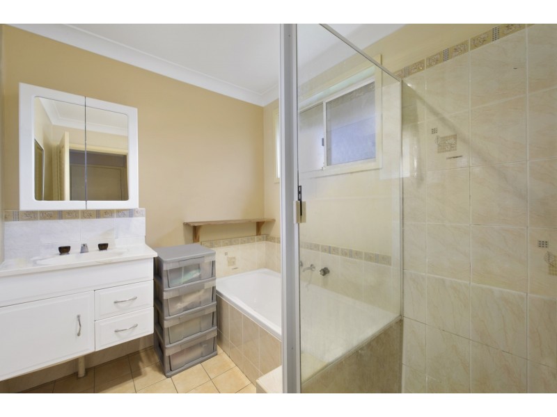 6/12 Bensley Road, Macquarie Fields NSW 2564