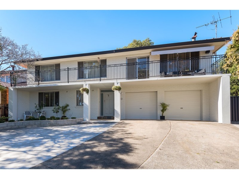 40 Tallowwood Crescent, Bradbury NSW 2560