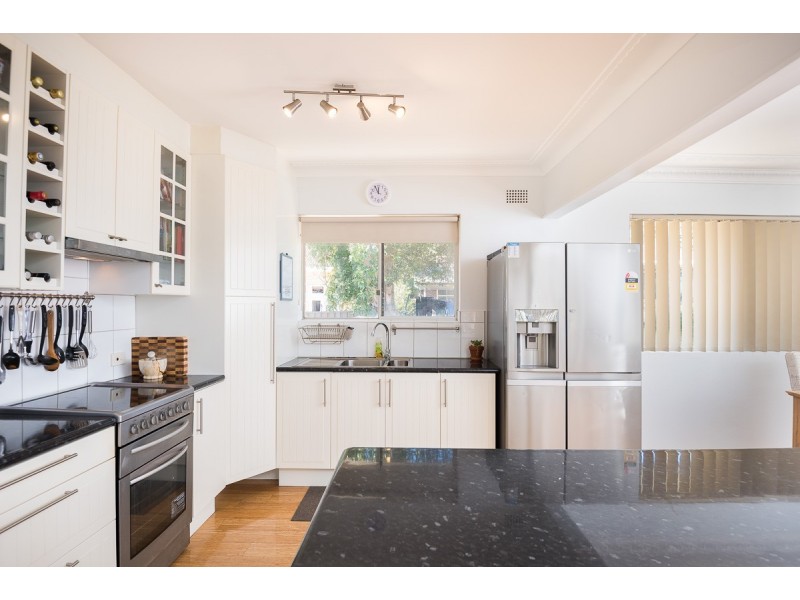 40 Tallowwood Crescent, Bradbury NSW 2560