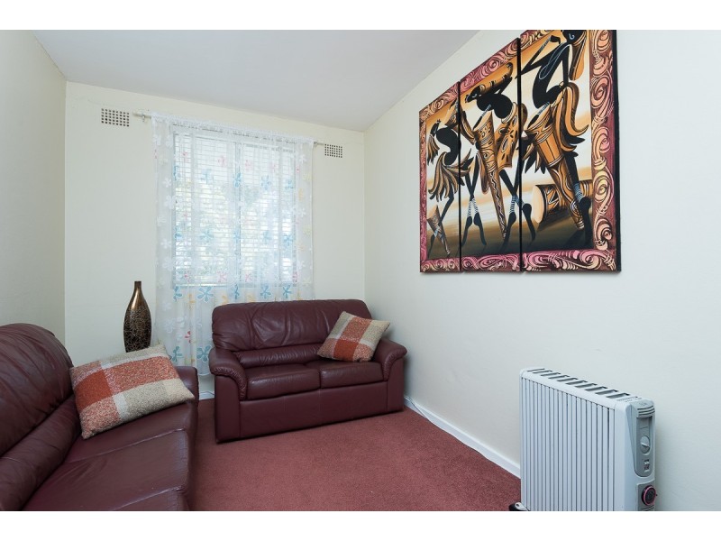 40 Tallowwood Crescent, Bradbury NSW 2560