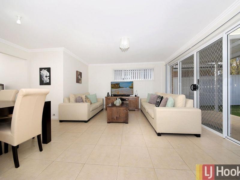 13 Percival Ave, Ingleburn NSW 2565