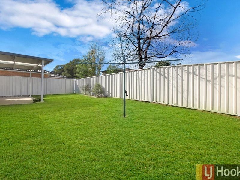 13 Percival Ave, Ingleburn NSW 2565