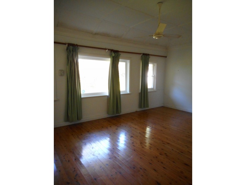 30 Denham Court Road, Denham Court NSW 2565