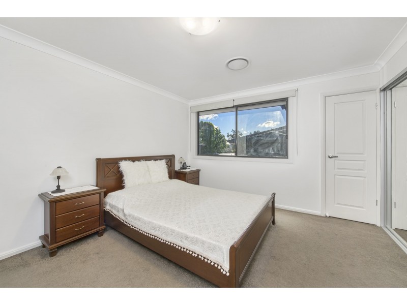 8/2 Jaclyn Street, Ingleburn NSW 2565