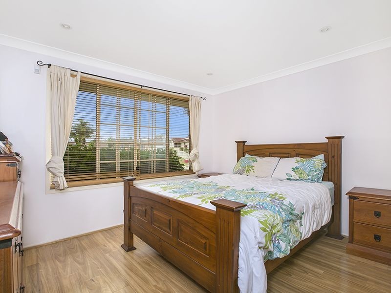 21 Blackwood Ave, Minto NSW 2566