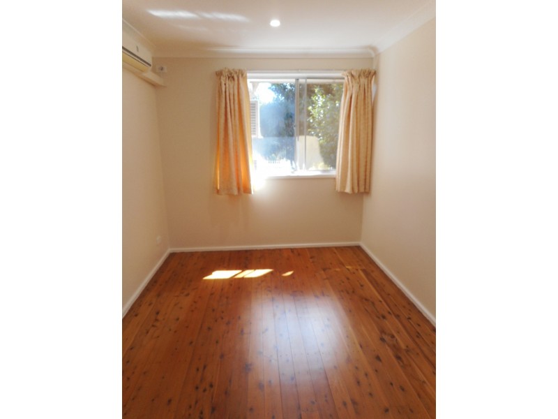 32B Carinda Street, Ingleburn NSW 2565