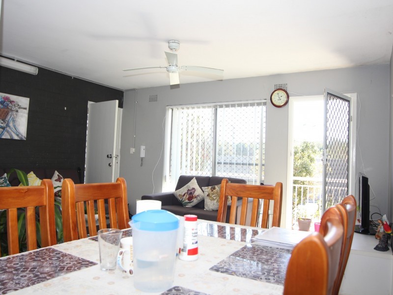 1/14 Railway Parade, Glenfield NSW 2167