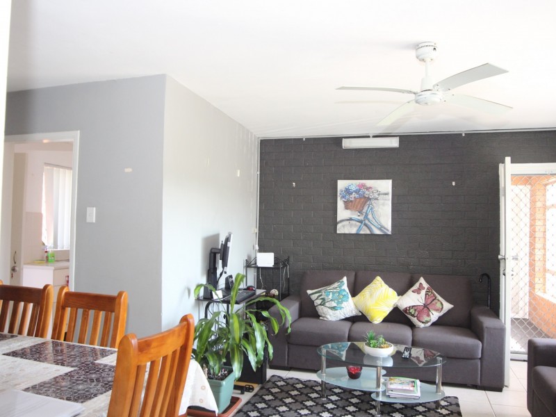 1/14 Railway Parade, Glenfield NSW 2167