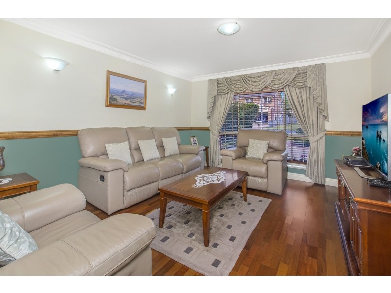 72 Matthews Square, Ingleburn NSW 2565