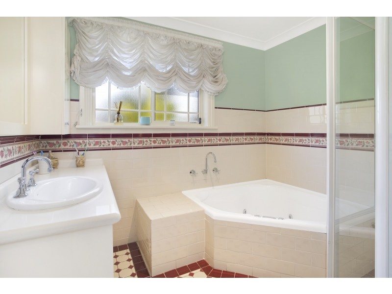 72 Matthews Square, Ingleburn NSW 2565