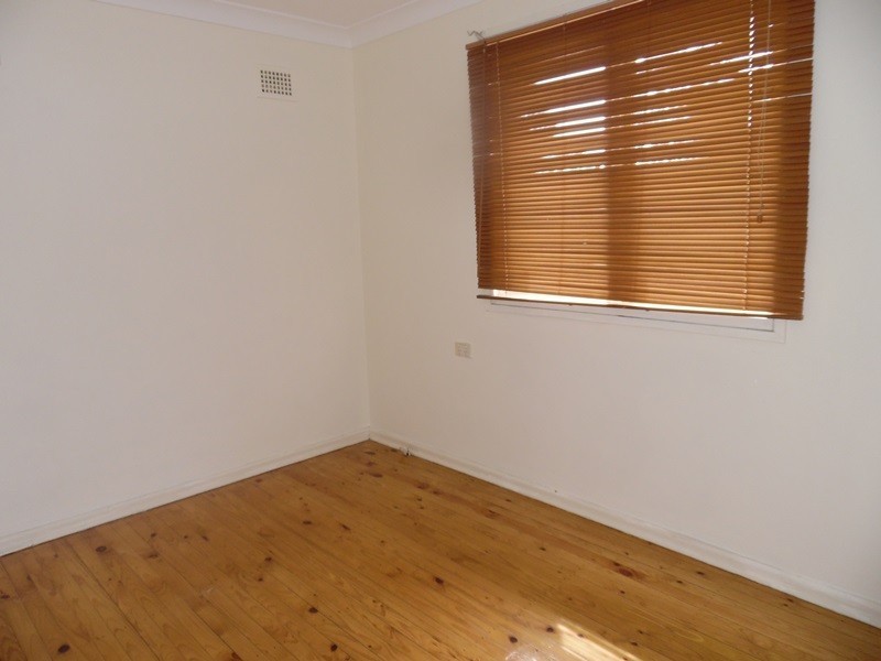 7 Hawthorne Pl, Macquarie Fields NSW 2564