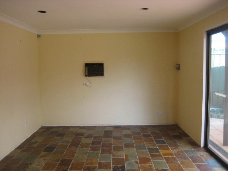 84 Matthews Square, Ingleburn NSW 2565