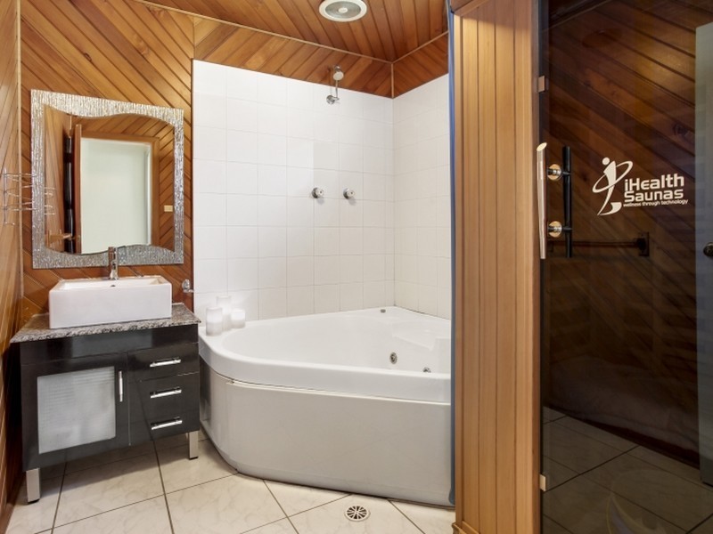 6 Bungonia Road, Leumeah NSW 2560