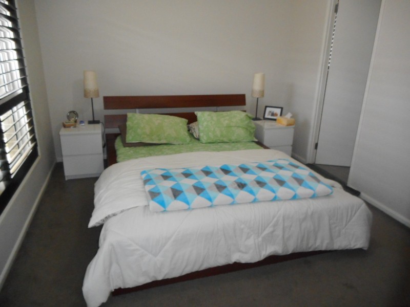 18 Glasshouse Boulevard, Minto NSW 2566