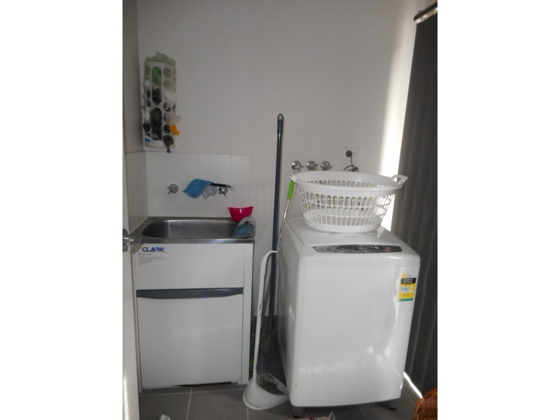 18 Glasshouse Boulevard, Minto NSW 2566