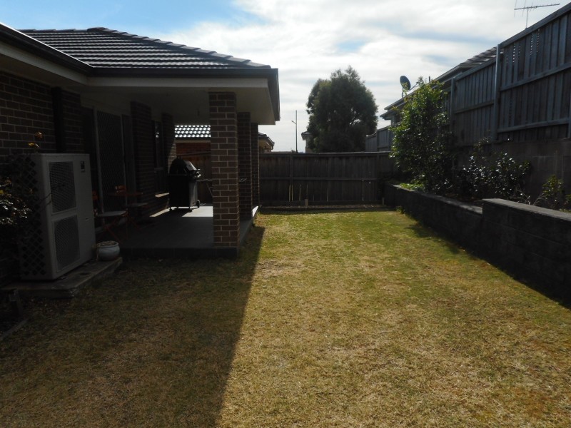 18 Glasshouse Boulevard, Minto NSW 2566