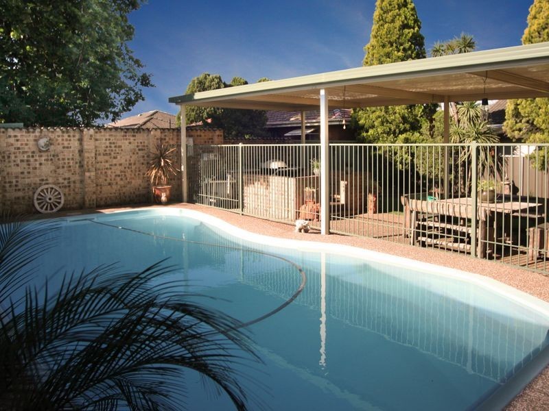 Macquarie Fields NSW 2564