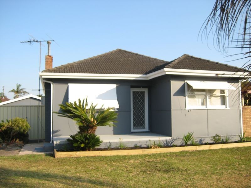 17 Fields Rd, Macquarie Fields NSW 2564