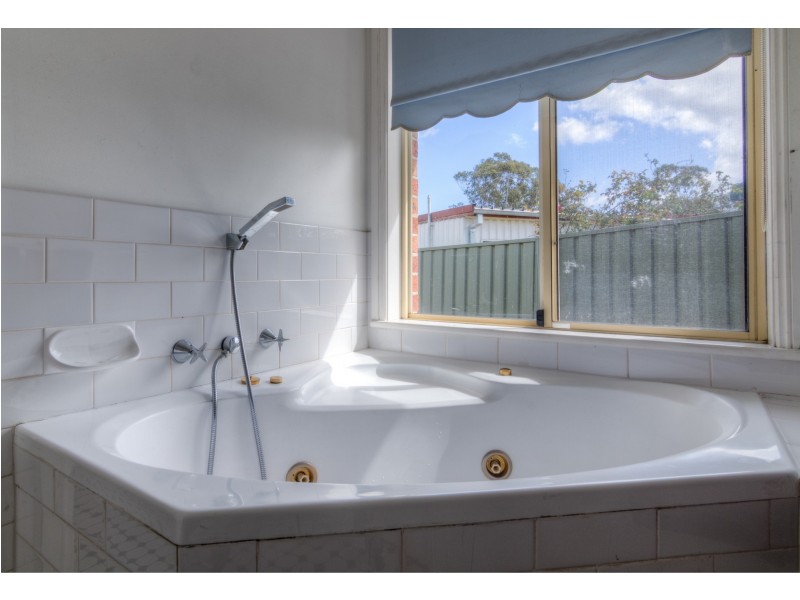 89 Lancia Drive, Ingleburn NSW 2565