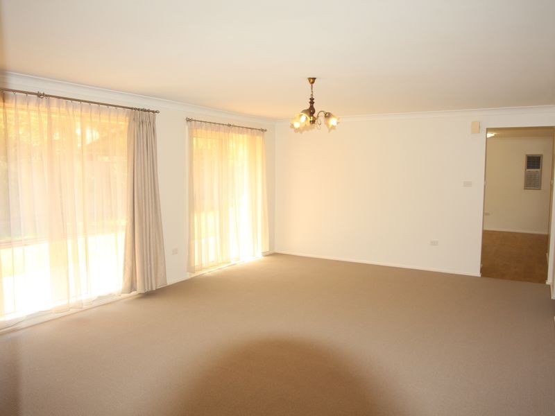 3 Michael Place, Ingleburn NSW 2565