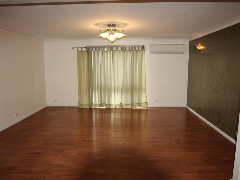 62 Matthews Square, Ingleburn NSW 2565