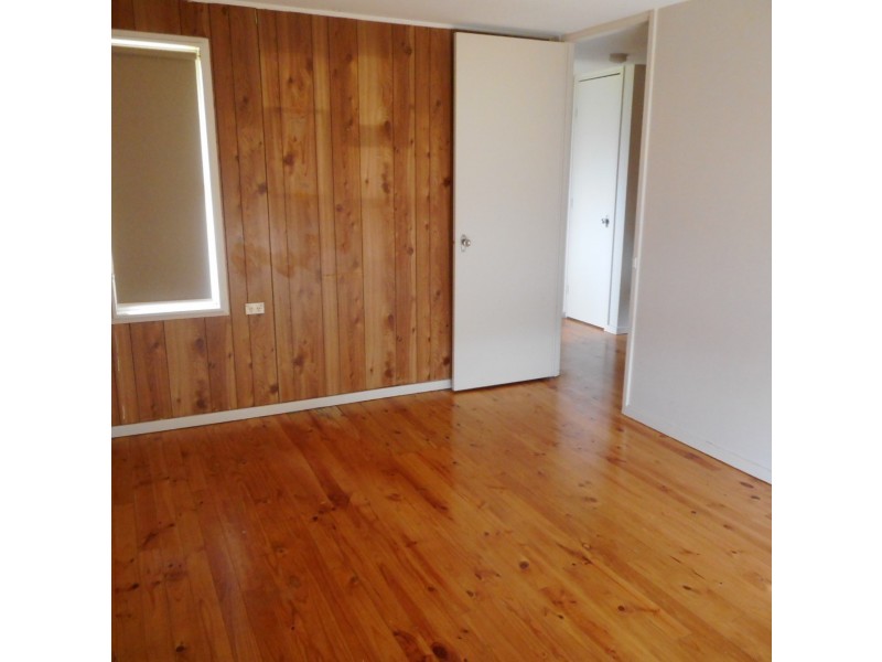 60 Peppin Crescent, Airds NSW 2560