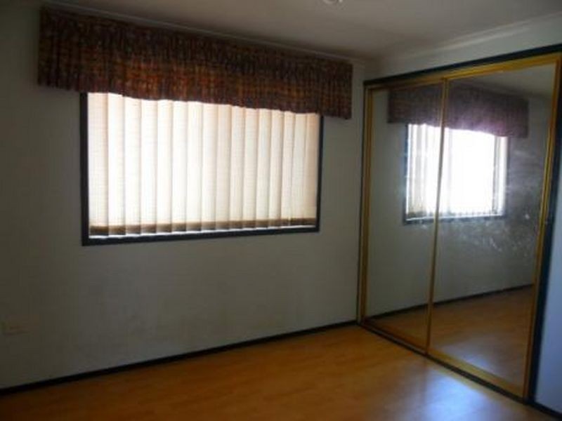 7 McLaren Place, Ingleburn NSW 2565