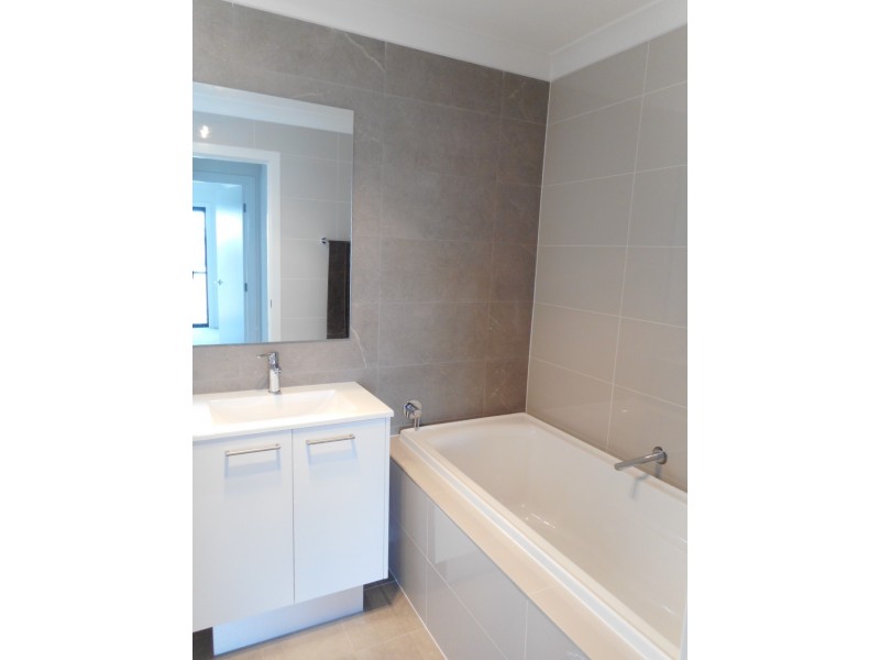 24 Greenview Drive, Moorebank NSW 2170