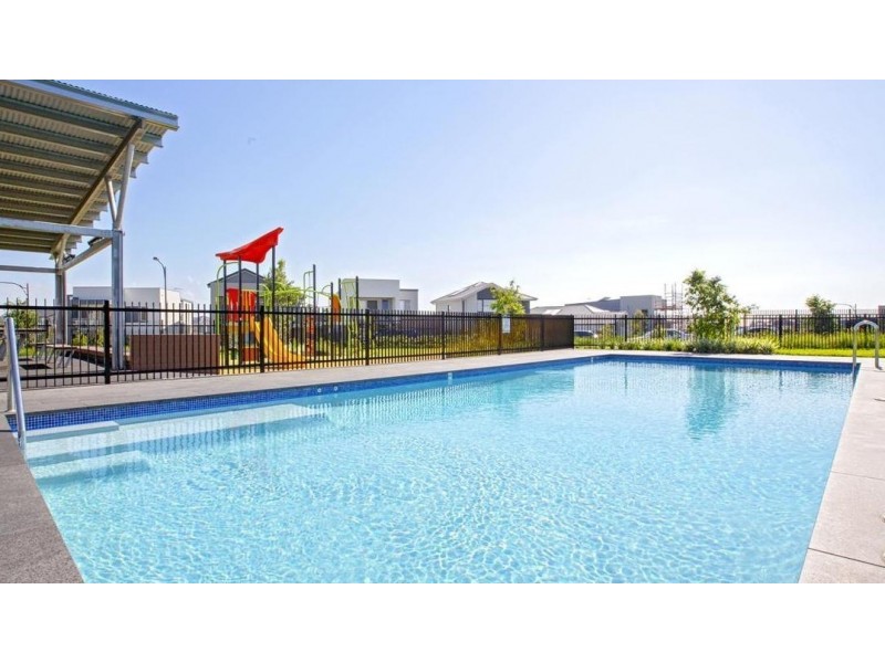 24 Greenview Drive, Moorebank NSW 2170