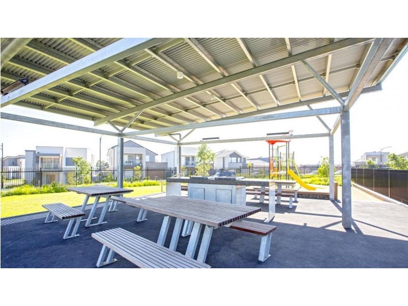 24 Greenview Drive, Moorebank NSW 2170