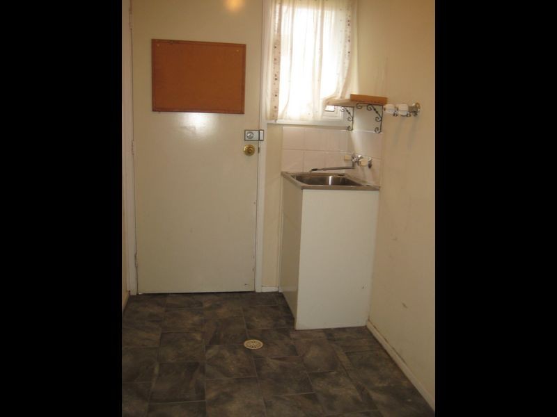 72 Townson Ave, Minto NSW 2566