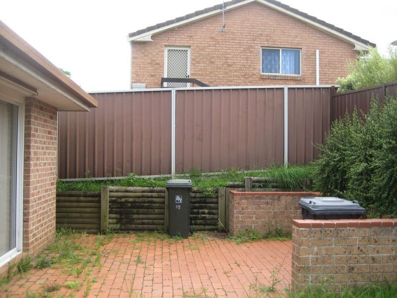72 Townson Ave, Minto NSW 2566