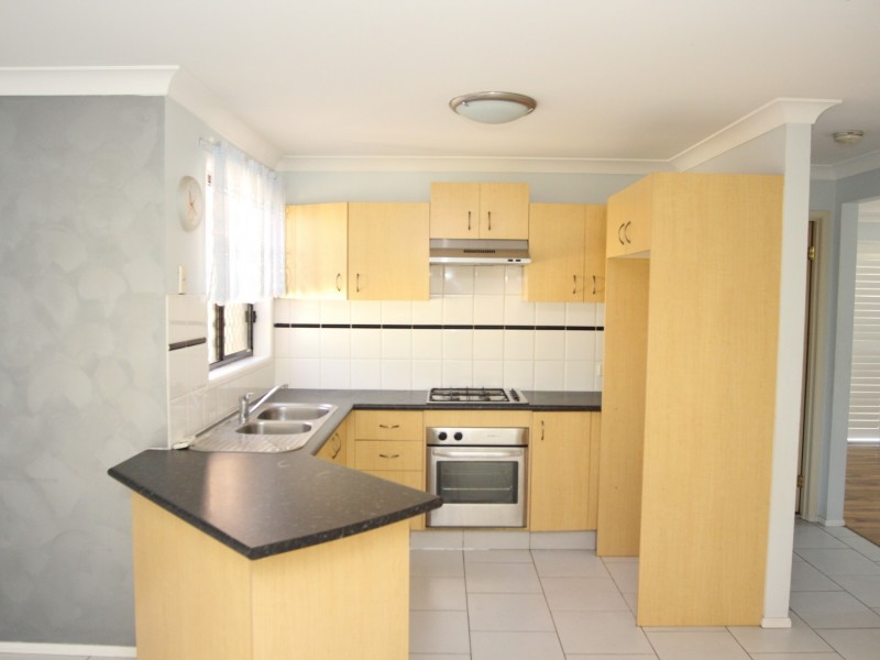 1 Macadamia Street, Prestons NSW 2170