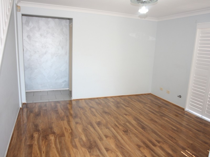 1 Macadamia Street, Prestons NSW 2170