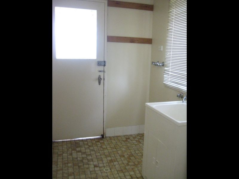 6 Podargus Place, Ingleburn NSW 2565