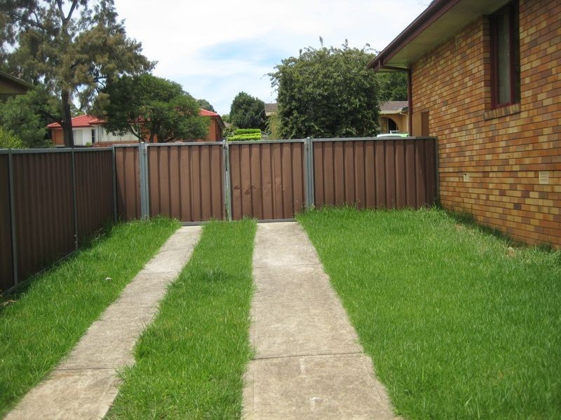 6 Podargus Place, Ingleburn NSW 2565