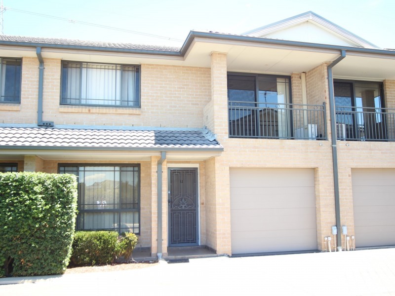 12/10 Yerona Street, Prestons NSW 2170