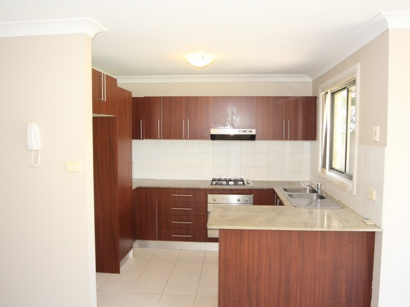 12/10 Yerona Street, Prestons NSW 2170