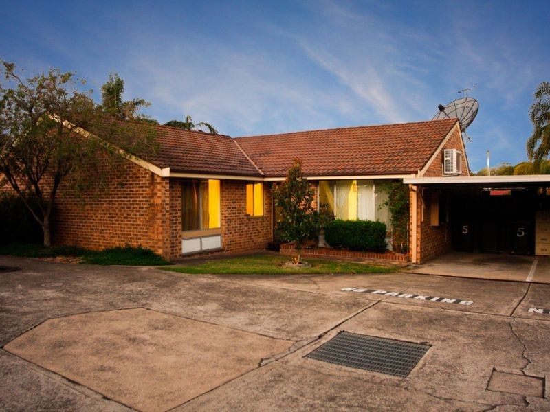 5/23 Second Ave, Macquarie Fields NSW 2564