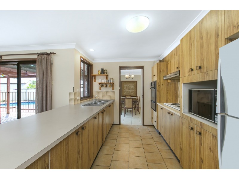 27 Aberfeldy Crescent, St Andrews NSW 2566