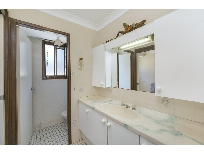27 Aberfeldy Crescent, St Andrews NSW 2566