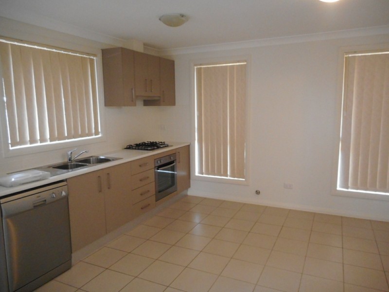 1A Somerset Court, Wattle Grove NSW 2173