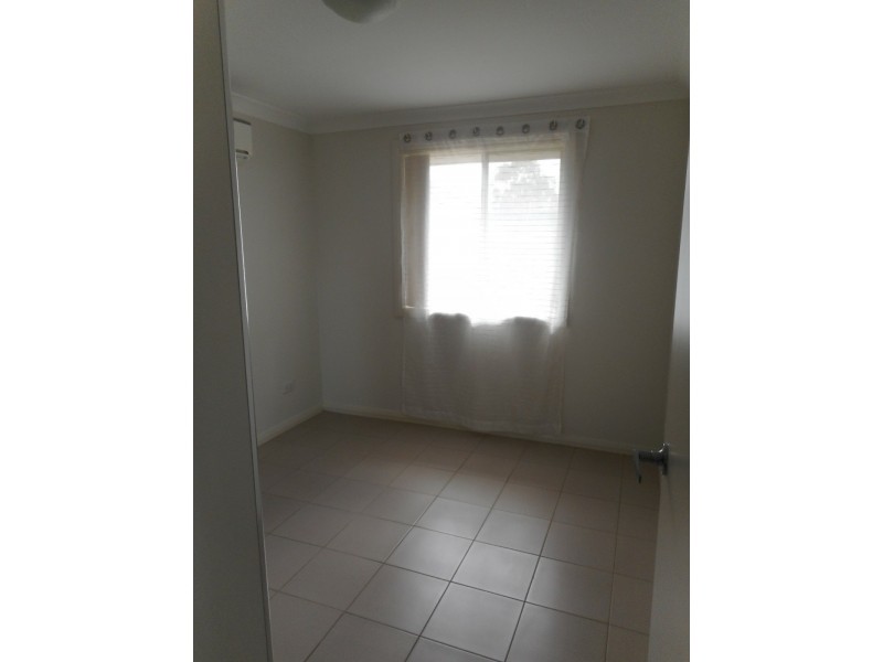 1A Somerset Court, Wattle Grove NSW 2173